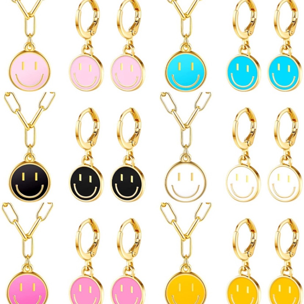 Good vibes smiley face pendant gold necklace and earrings only $20 a set! 🙂✨